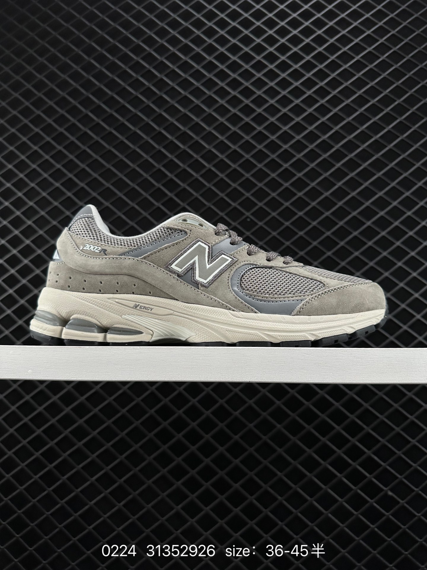 New Balance M2002 New Balance M2002